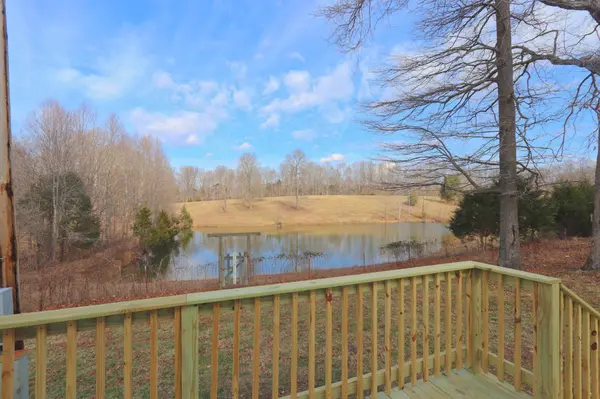 2525 Dotson Rd, Lafayette, TN 37083