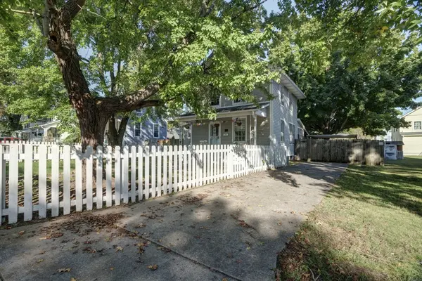 909 Hadley Ave #N, Old Hickory, TN 37138