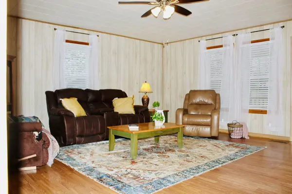 1083 Finnie Simmons Rd, Woodbury, TN 37190