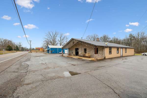 131 Highway 20, Summertown, TN 38483