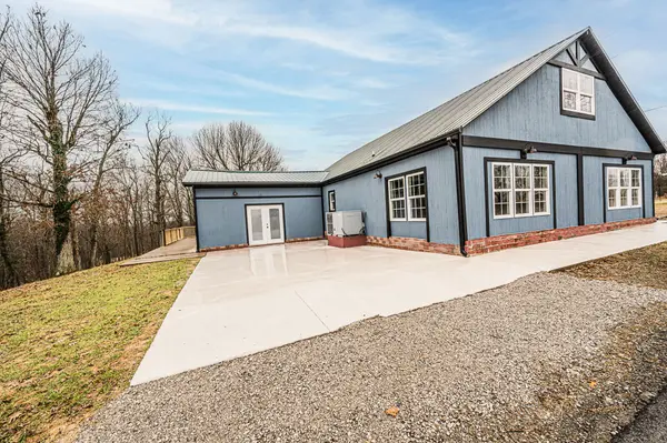 895 Malone Farm Ln, Belton, KY 42324