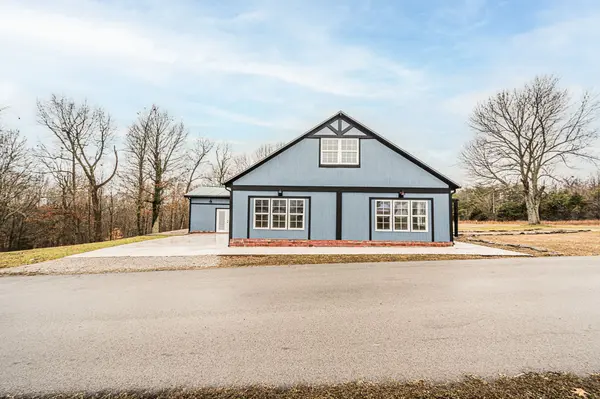 895 Malone Farm Ln, Belton, KY 42324