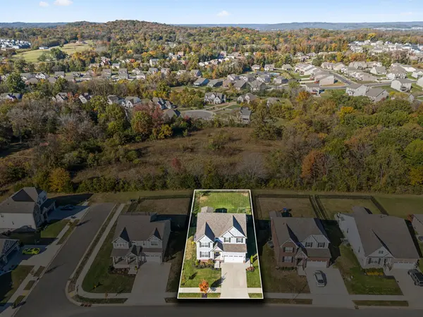 303 Van Conder Pl, Hendersonville, TN 37075