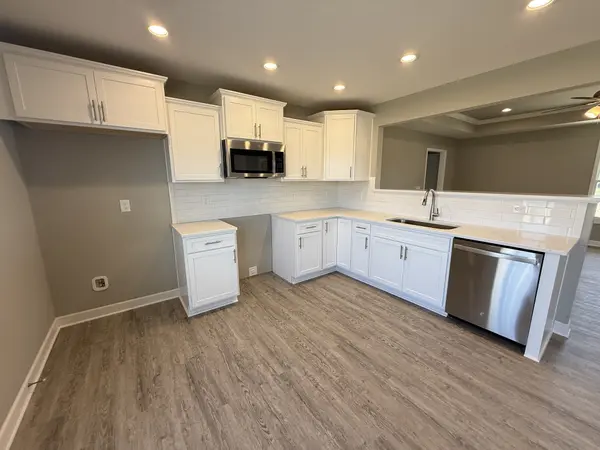 17 Hilltop St, Manchester, TN 37355