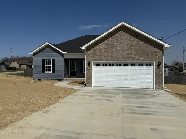 17 Hilltop St, Manchester, TN 37355