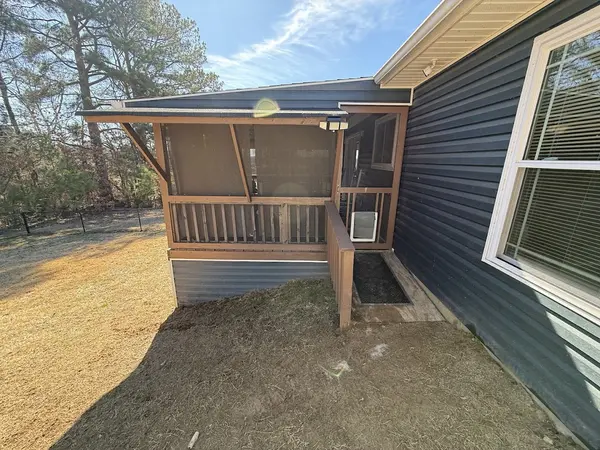 258 Post Oak Rd, Camden, TN 38320