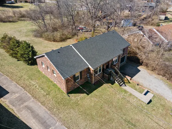 669 McPherson Dr, Nashville, TN 37221