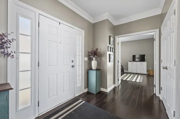 800 Holt Grove Ct, Nashville, TN 37211