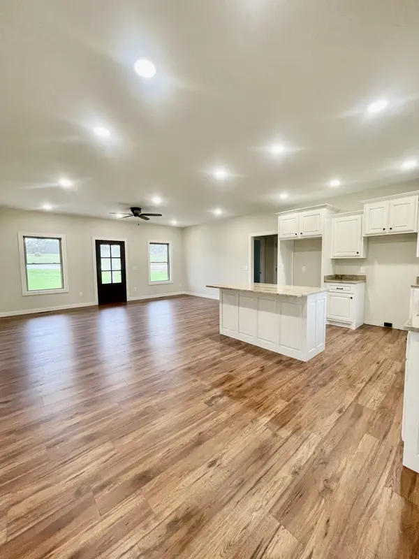 71 Baker Court, Lawrenceburg, TN 38464
