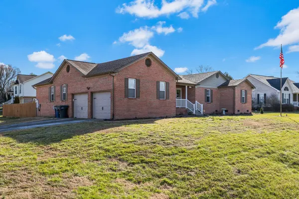 410 Forrest Dr, Columbia, TN 38401