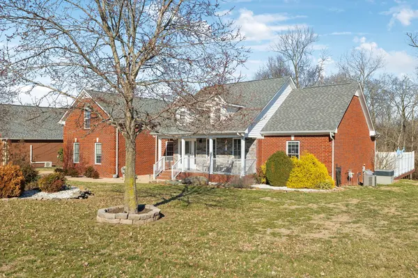 426 Brookside Dr, Mount Pleasant, TN 38474