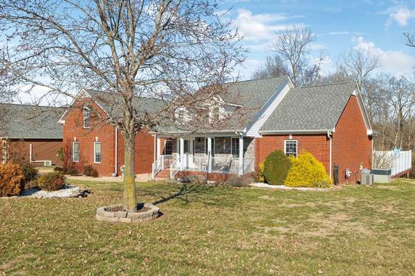 426 Brookside Dr, Mount Pleasant, TN 38474