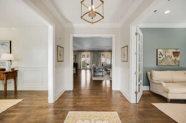 5847 E Ashland Dr, Nashville, TN 37215