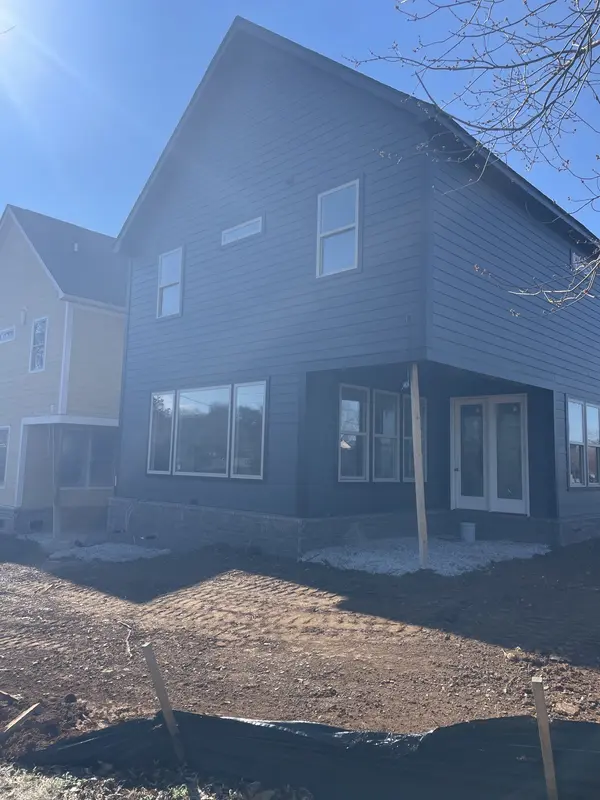 616 Continental Dr, Nashville, TN 37209