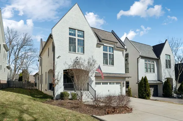 2254B Castleman Dr, Nashville, TN 37215