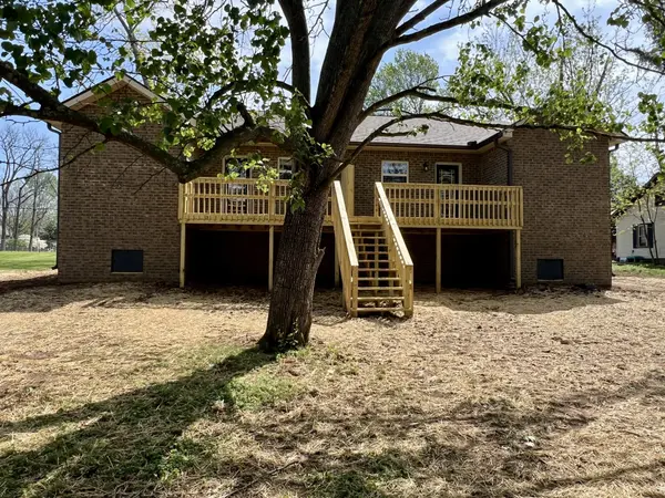296 S Bratton St, Decherd, TN 37324