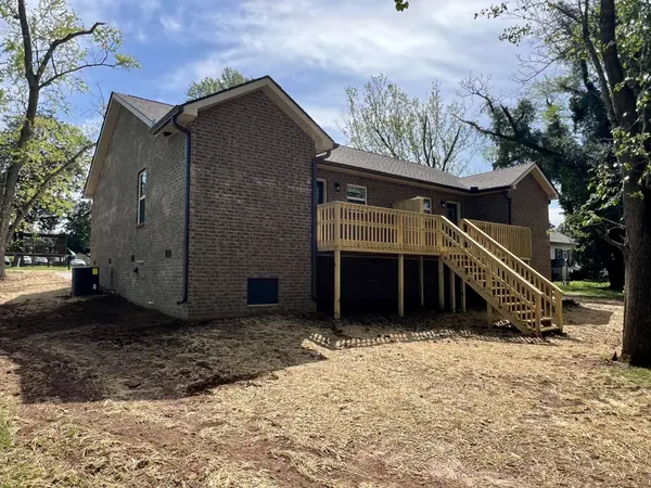 296 S Bratton St, Decherd, TN 37324