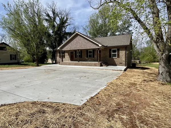 296 S Bratton St, Decherd, TN 37324