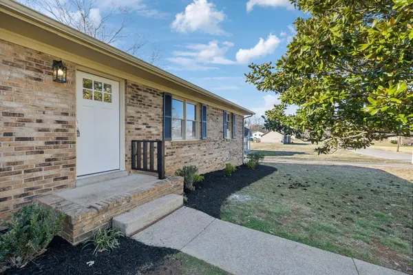 303 Shadow Dr, Shelbyville, TN 37160