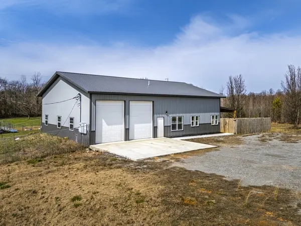 588 Howell Hill Rd, Flintville, TN 37335