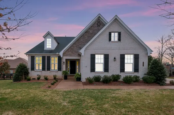 7107 Triple Crown Ln, Fairview, TN 37062