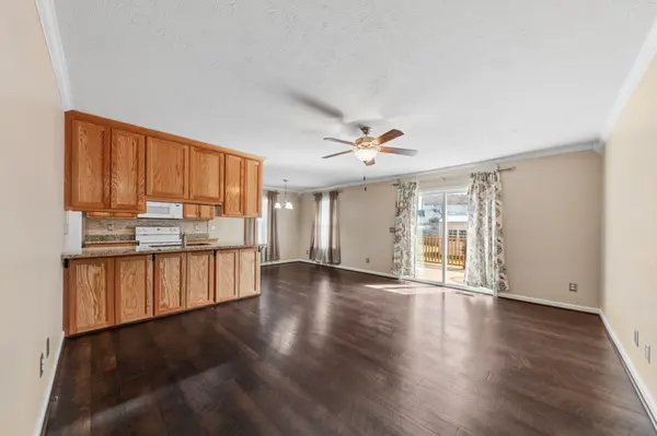 1913 Susan Rd, Columbia, TN 38401