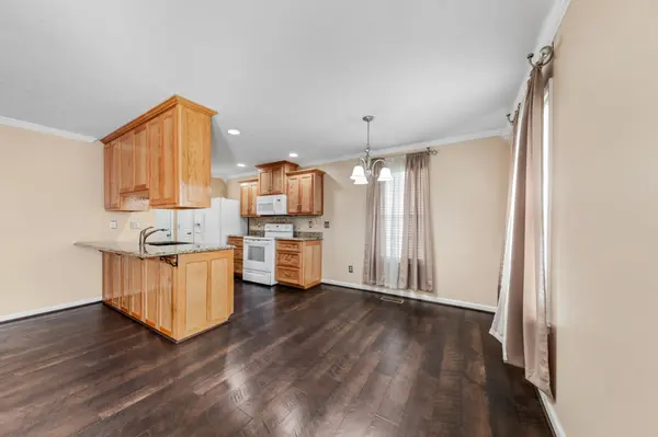 1913 Susan Rd, Columbia, TN 38401