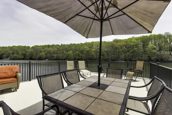 340 Hillwood Dr, Estill Springs, TN 37330