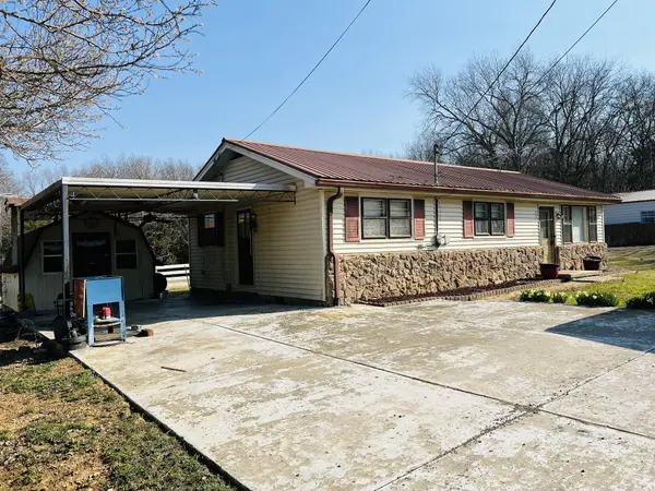 601 Highway 82 #E, Bell Buckle, TN 37020