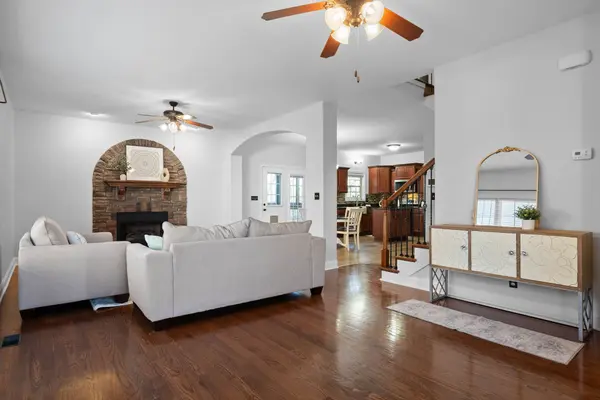 2437 Senseney Dr, Clarksville, TN 37042
