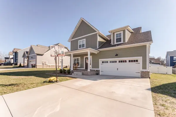 3072 Graystand Dr, Greenbrier, TN 37073