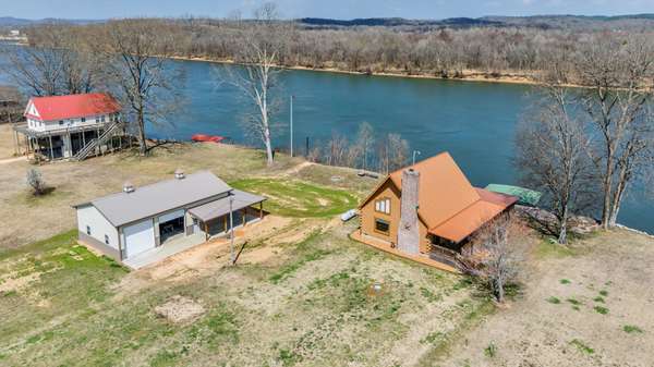 984 Scenic Ln, Bath Springs, TN 38311