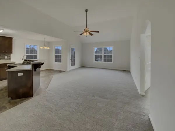 2181 Trophy Trce, Clarksville, TN 37040