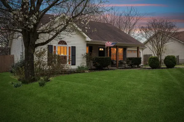 510 Bon Aqua Dr, La Vergne, TN 37086