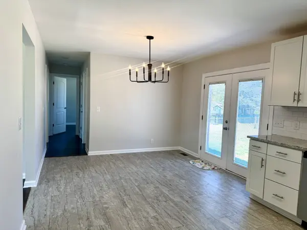418 Hickory Bend Dr, Greenbrier, TN 37073