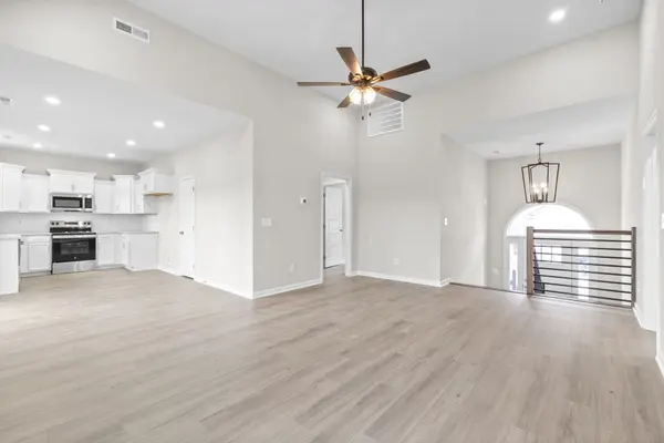 1188 Boulder Pass Rd Clarksville, TN 37040