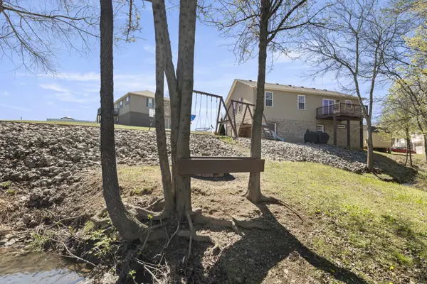 1808 Vicki Ct, Columbia, TN 38401