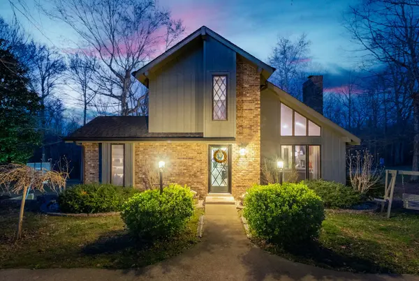 1149 Whispering Heights Dr, Clarksville, TN 37043