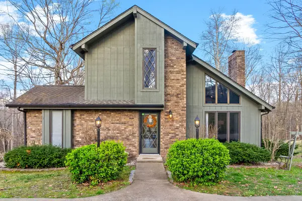 1149 Whispering Heights Dr, Clarksville, TN 37043