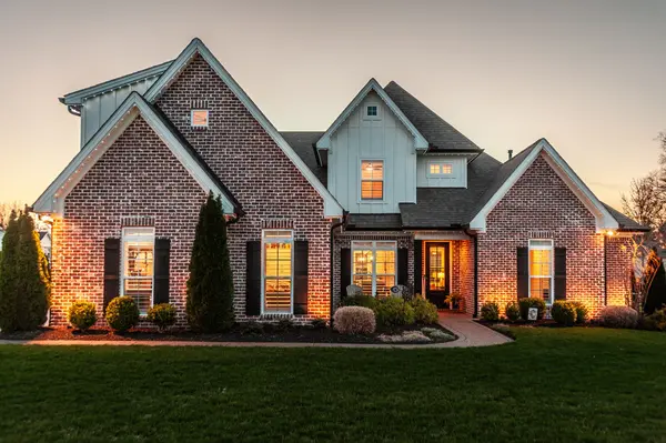 806 Vasser Dr, Gallatin, TN 37066