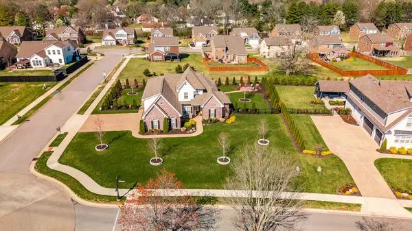 806 Vasser Dr, Gallatin, TN 37066