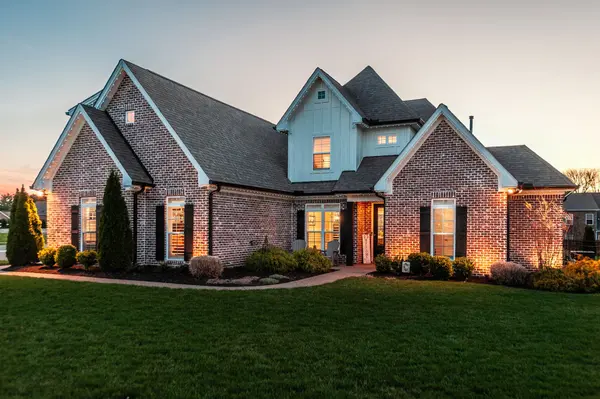806 Vasser Dr, Gallatin, TN 37066