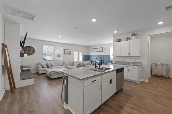 8054 Typhani Way, White House, TN 37188