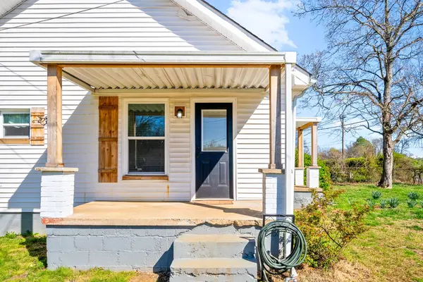 214 E Jackson St, Gallatin, TN 37066