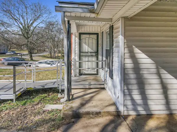 106 Naydonlin Dr, Columbia, TN 38401