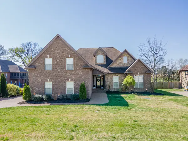 1034 Berkshire Blvd, Mount Juliet, TN 37122