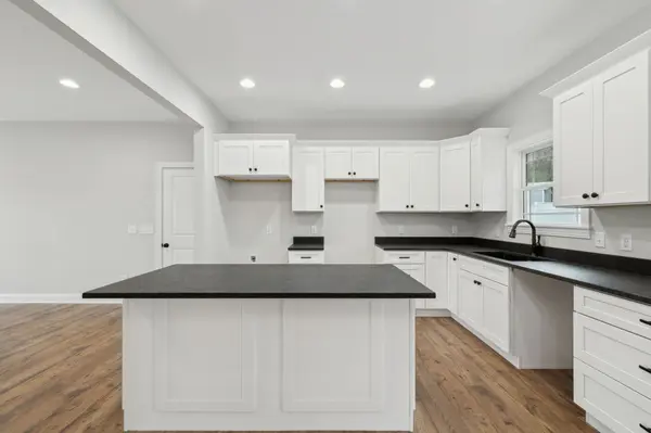 160 Lisa Dr Gordonsville, TN 38563