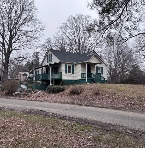 1147 Highway 13 Cunningham, TN 37052