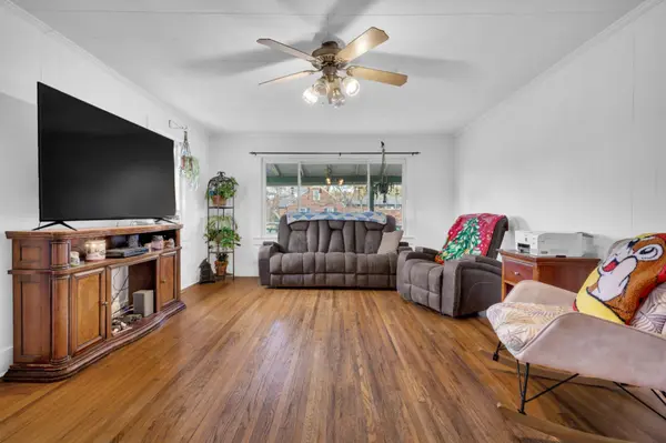 1147 Highway 13 Cunningham, TN 37052