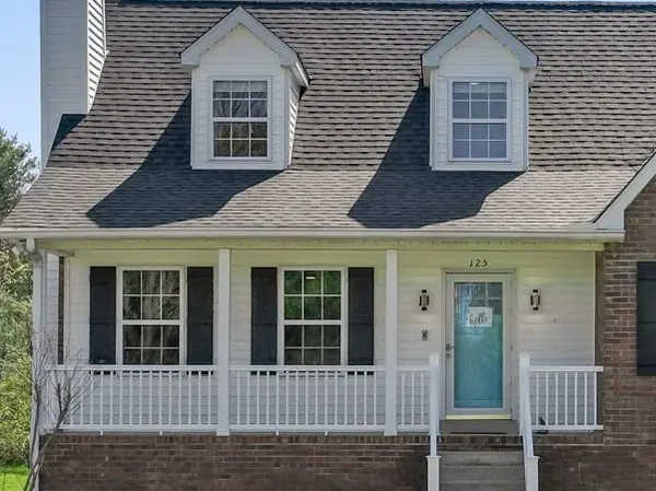 125 Baldridge Dr, Cottontown, TN 37048